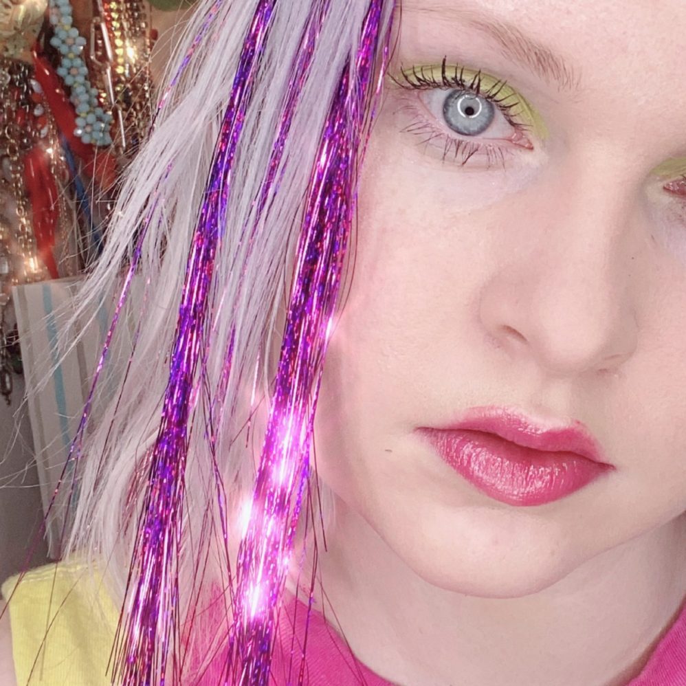how to get glitter tinsel hair diy